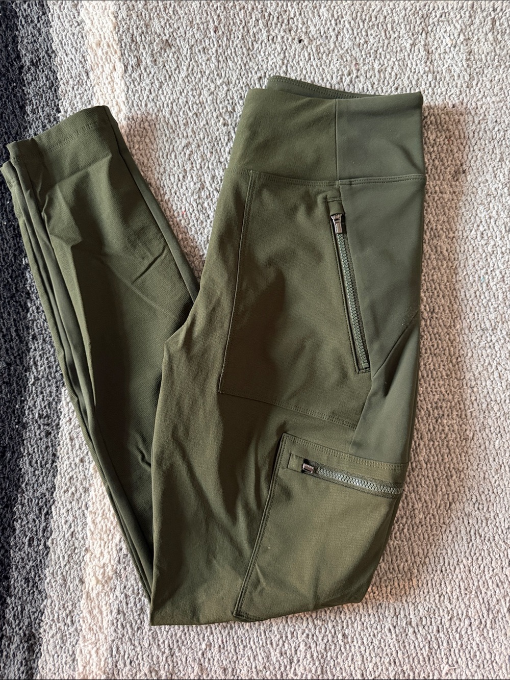 Women’s Olive Green Athleta Performance Cargo Pants